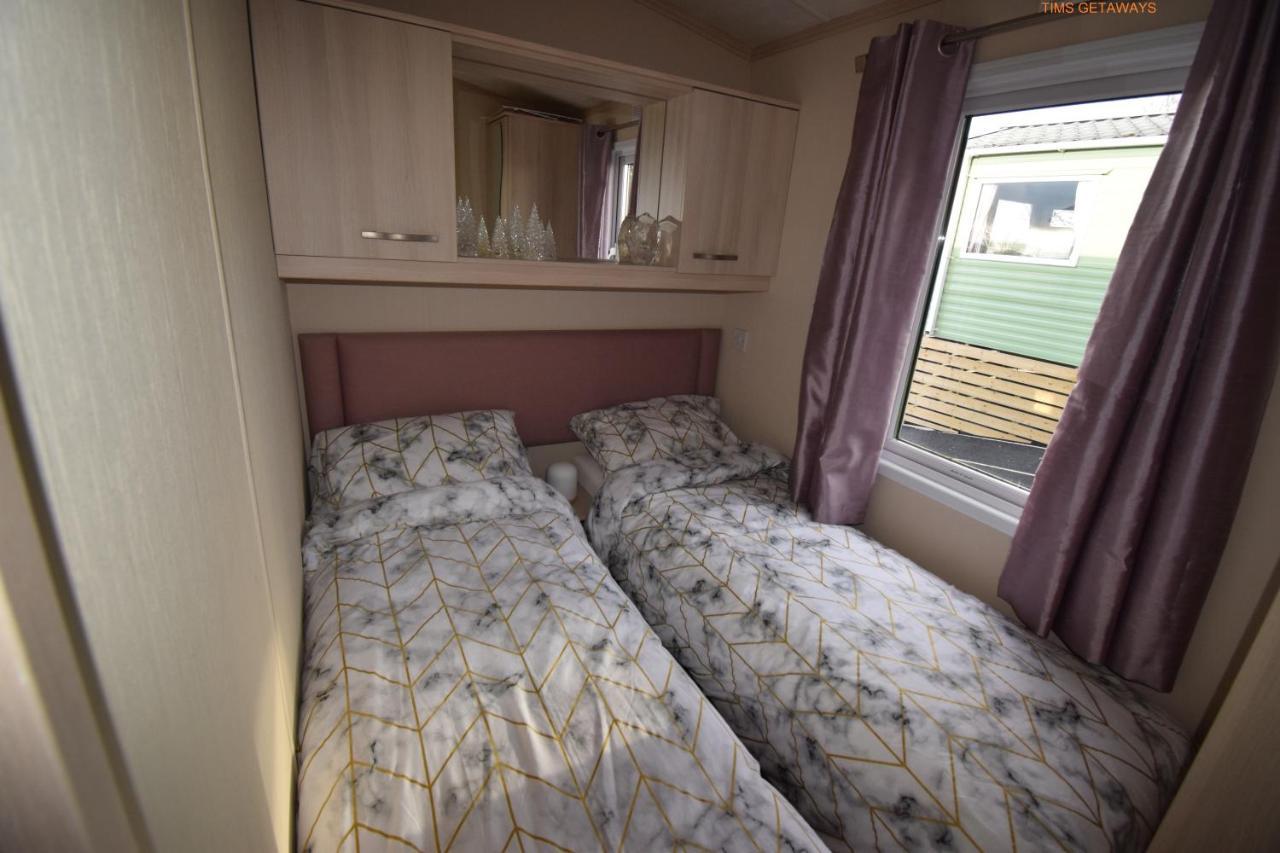 Tim'S Getaways Super Caravan A2, Todber Valley Caravan Park Hotell Gisburn Exteriör bild
